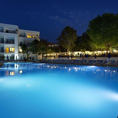 Larissa Beach Club Side Exterior photo