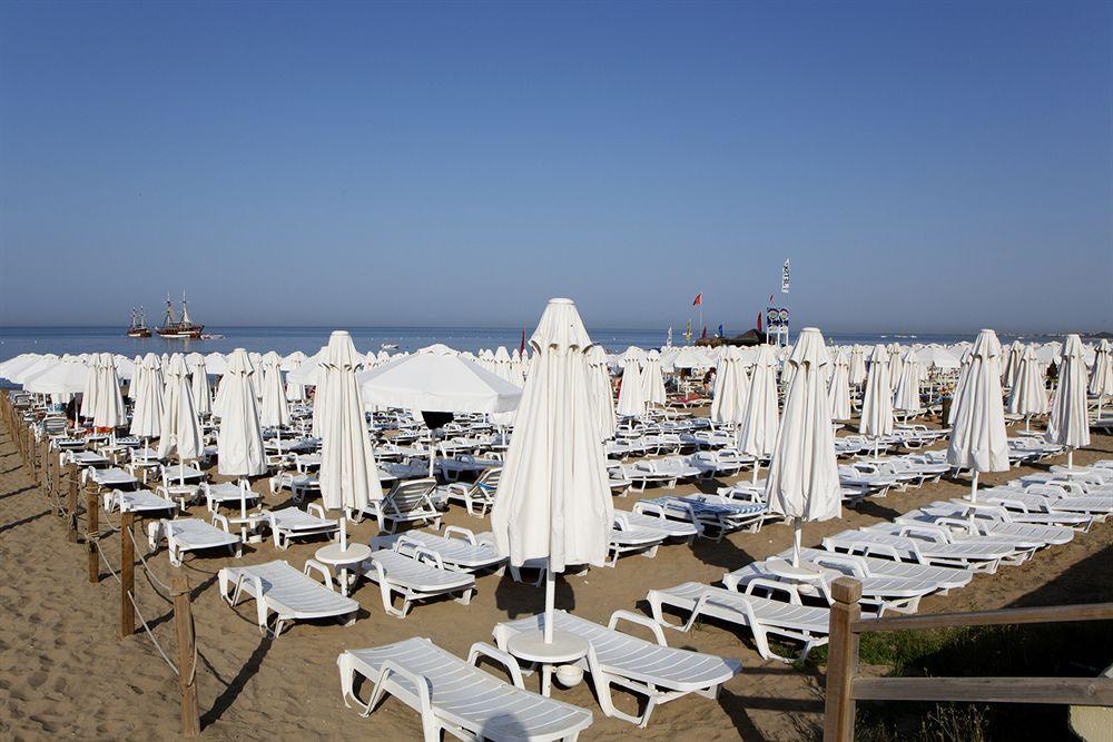 Larissa Beach Club Side Exterior photo
